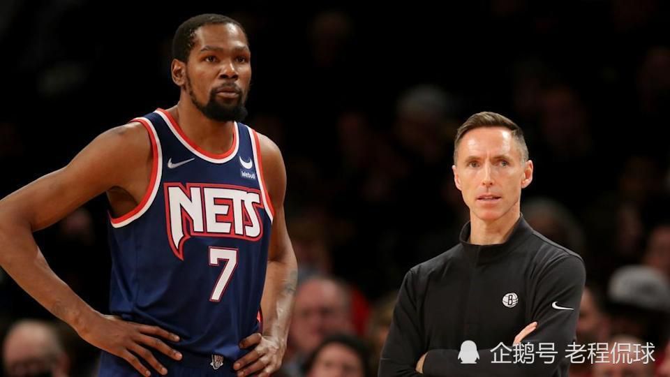 拥抱太阳的月亮
